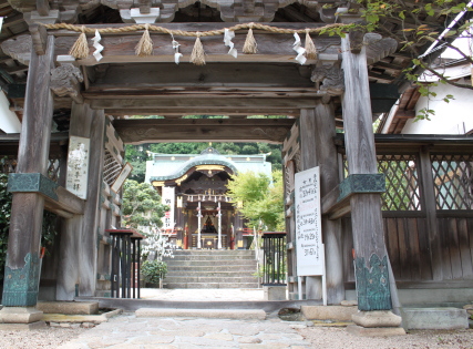 常宮神社中門